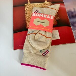 NWT Bombas single pack Women's Calf/ Crew Socks Medium